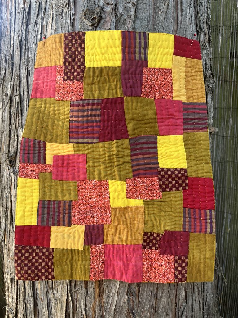 Cranberry Kisses - mini quilt