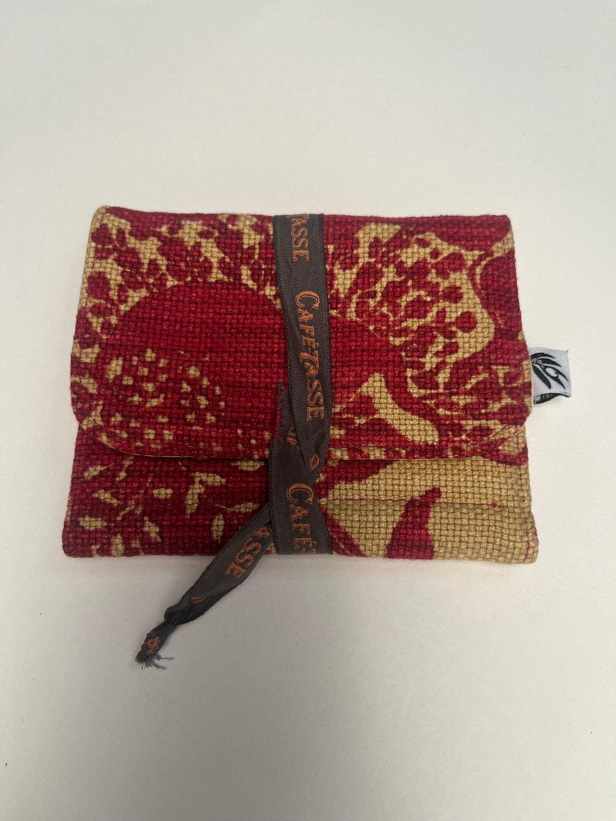 Accordion pouch
