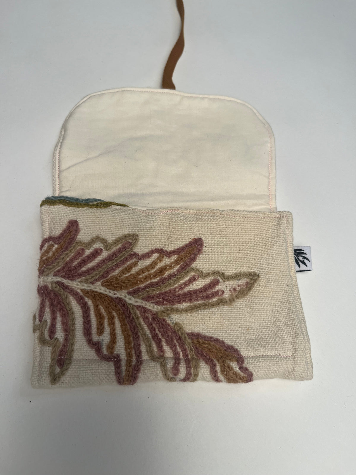 Accordion pouch